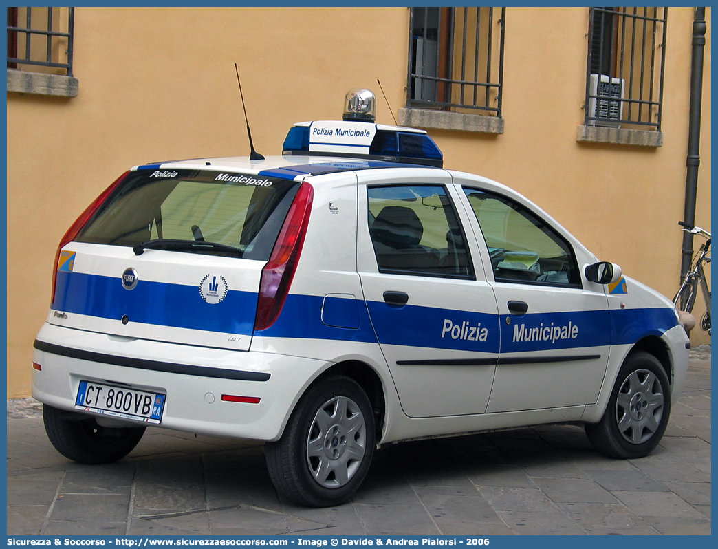 -
Polizia Municipale
Comune di Cervia
Fiat Punto III serie
Allestitore Focaccia Group S.r.l.
Parole chiave: Polizia;Locale;Municipale;Cervia;Fiat;Punto;Focaccia