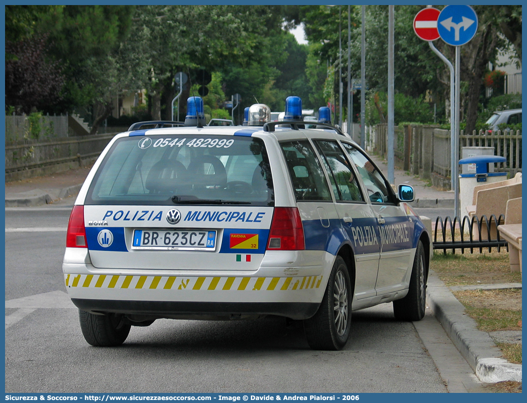 -
Polizia Municipale
Comune di Ravenna
Volkswagen Bora Variant
Parole chiave: Polizia;Locale;Municipale;Ravenna;Volkswagen;Bora;Variant;Station;Wagon;SW;S.W.