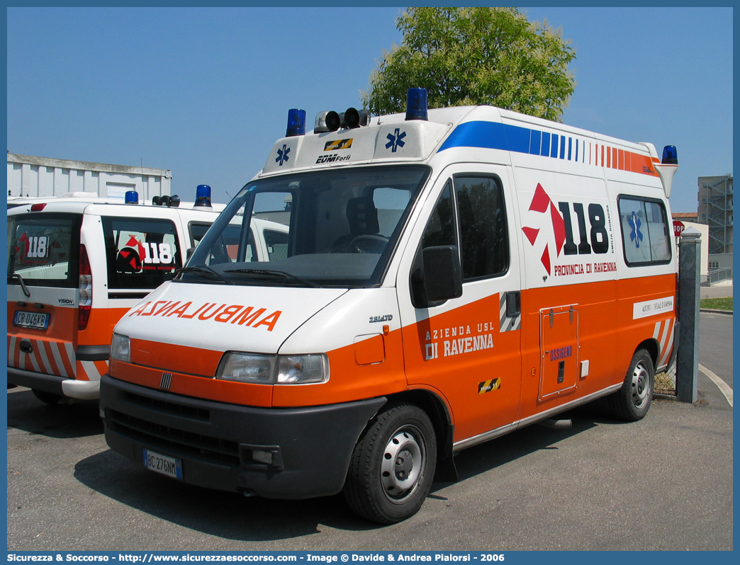 RA 11
118 Romagna Soccorso
Ambito Territoriale di Ravenna
Fiat Ducato II serie
Allestitore EDM S.r.l.
Parole chiave: Fiat;Ducato;118;Romagna;Ravenna;Soccorso;Ambulanza;Autoambulanza;EDM;E.D.M.