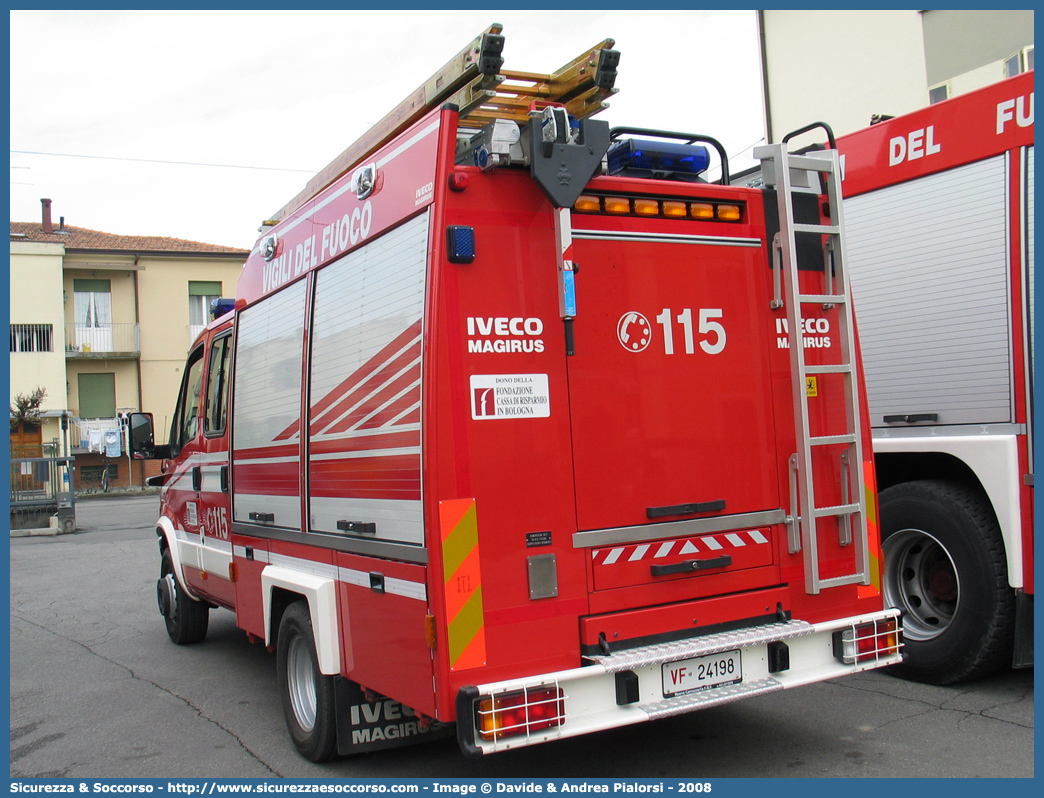 VF 24198
Corpo Nazionale Vigili del Fuoco
Iveco Daily 65C17 III serie
Allestitore Iveco Magirus
Parole chiave: Corpo;Nazionale;Vigili del Fuoco;Vigili;Fuoco;Polisoccorso;Iveco;Daily;65C17;65 C 17;65C 17;65 C17;Magirus