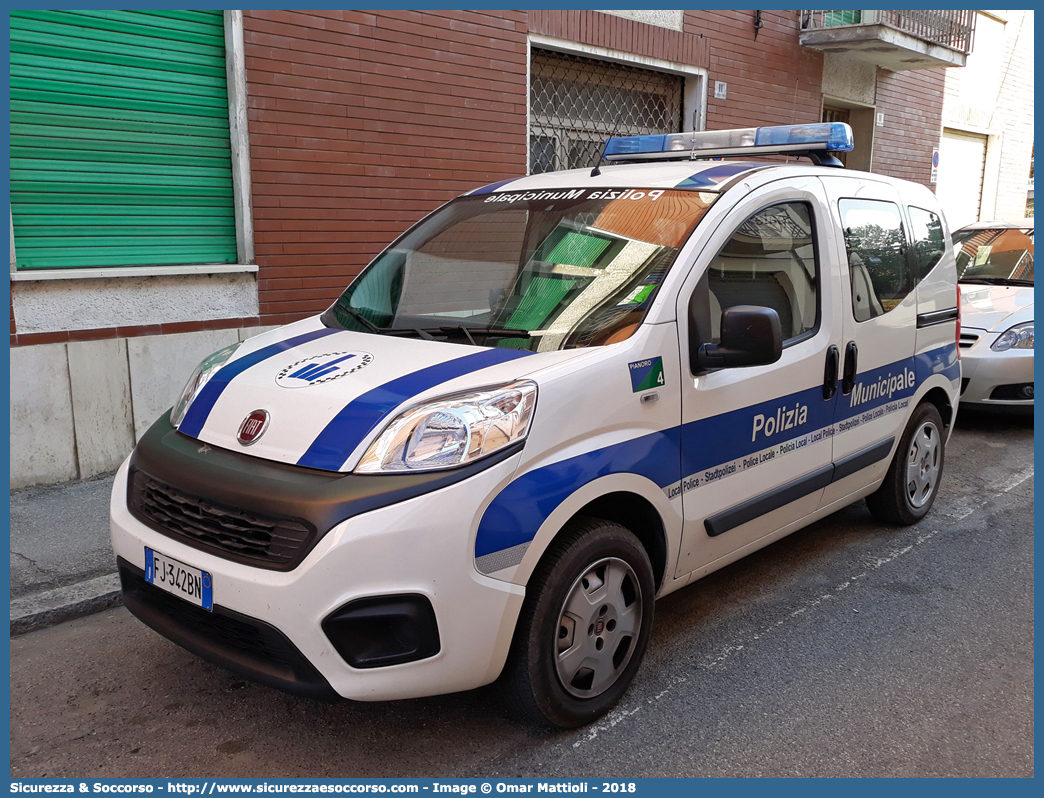 -
Polizia Municipale
Comune di Pianoro
Fiat Qubo II serie
Parole chiave: Polizia;Locale;Municipale;Pianoro;Fiat;Qubo