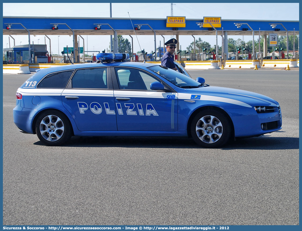 Polizia H5780
Polizia di Stato
Polizia Stradale
Società Autostrada Ligure Toscana
Alfa Romeo 159 Sportwagon
Parole chiave: H5780;H 5780;Polizia di Stato;Polizia Stradale;S.A.L.T.;SALT;Società Autostrada Ligure Toscana;Alfa Romeo;159;Sportwagon;Station Wagon;SW;S.W.