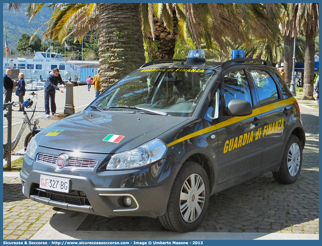 GdiF 327BG
Guardia di Finanza
Fiat Sedici II serie
Parole chiave: GdiF;G.D.F.;GDF;Guardia di Finanza;Fiat;Sedici