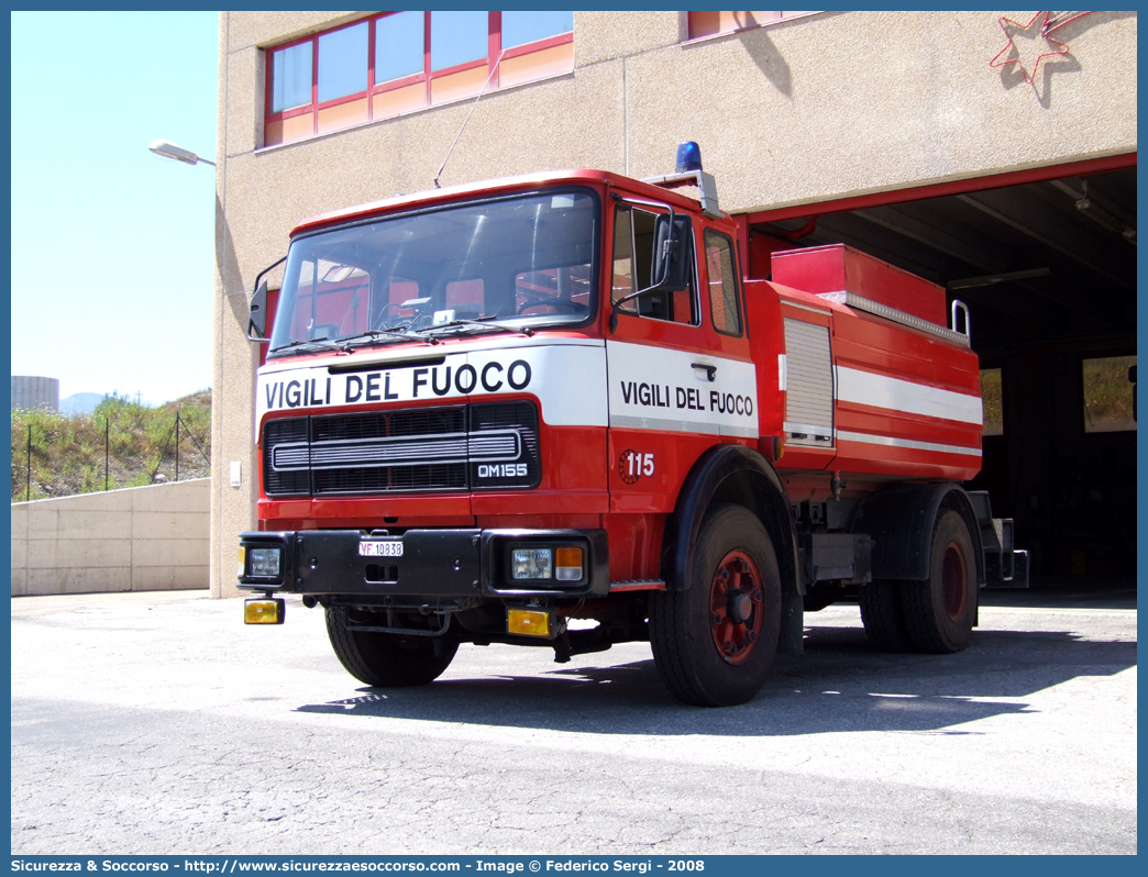 VF 10838
Corpo Nazionale Vigili del Fuoco
OM 155
Allestitori Baribbi S.p.A.
Parole chiave: Corpo;Nazionale;Vigili del Fuoco;Vigili;Fuoco;ABP;A.B.P.;AutoBottePompa;AutoBotte;OM;155;Baribbi