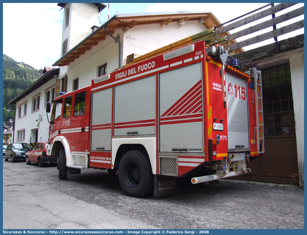 VF 23526
Corpo Nazionale Vigili del Fuoco
Iveco Magirus EuroFire
140E28 4x4 I serie
Parole chiave: VVF;V.V.F.;Corpo;Nazionale;Vigili;del;Fuoco;AutoPompaSerbatoio;APS;A.P.S.;Iveco;Magirus;EuroFire;140E28;4x4