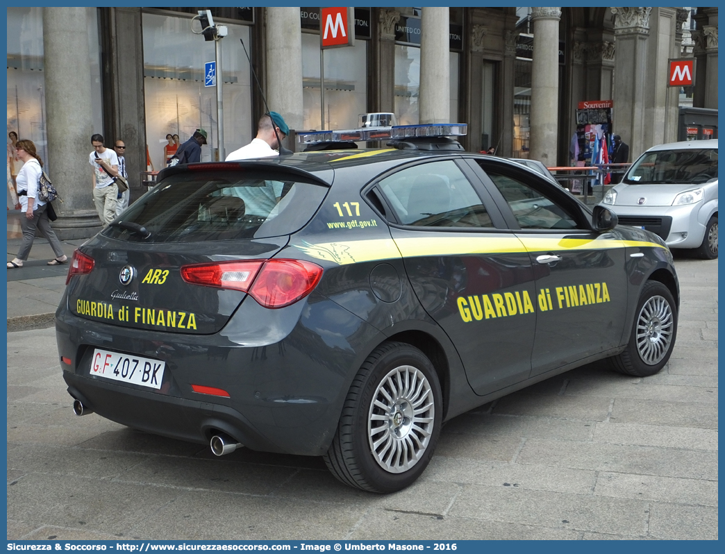 GdiF 407BK
Guardia di Finanza
Alfa Romeo Nuova Giulietta
I serie I restyling
(II fornitura)
Parole chiave: GdiF;GDF;GF;Guardia;Finanza;Alfa;Romeo;Nuova;Giulietta