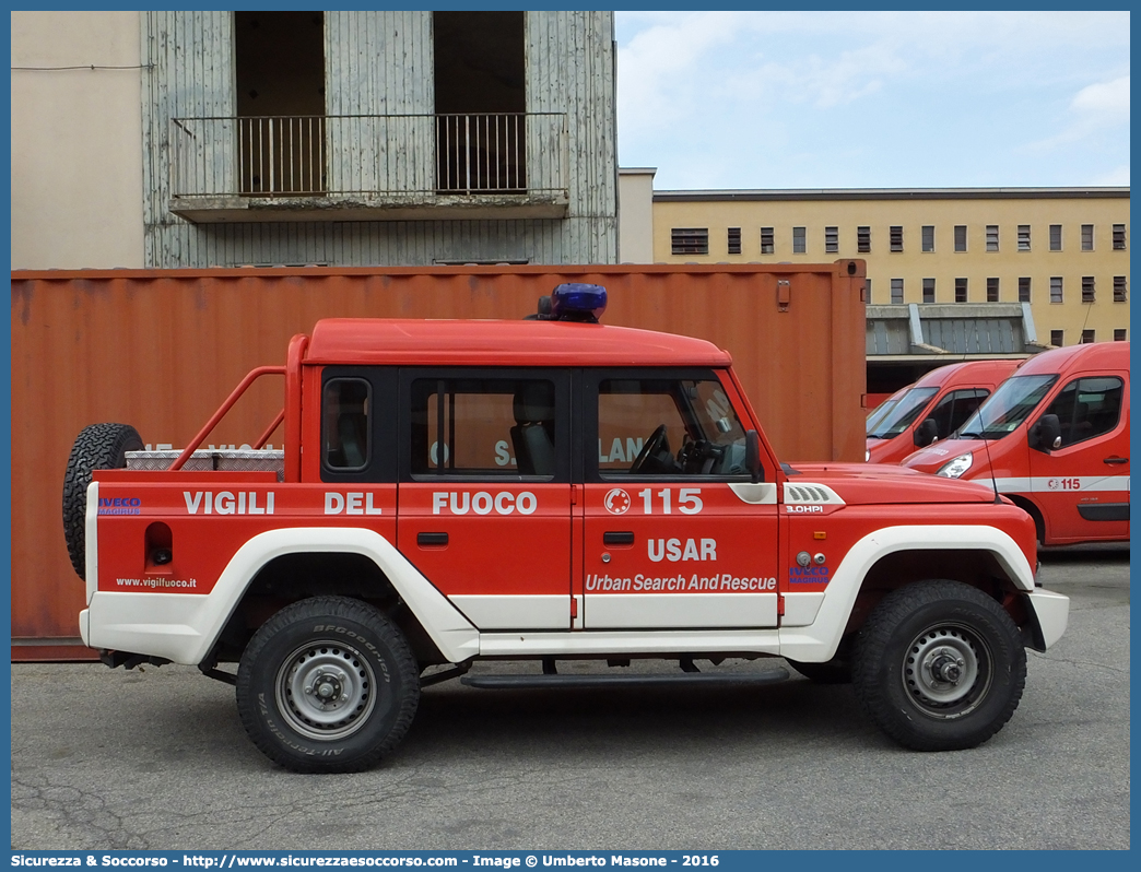 VF 25945
Corpo Nazionale Vigili del Fuoco
Urban Search And Rescue
Iveco Massif
Parole chiave: VVF;V.V.F.;Corpo;Nazionale;Vigili;del;Fuoco;Iveco;Massif