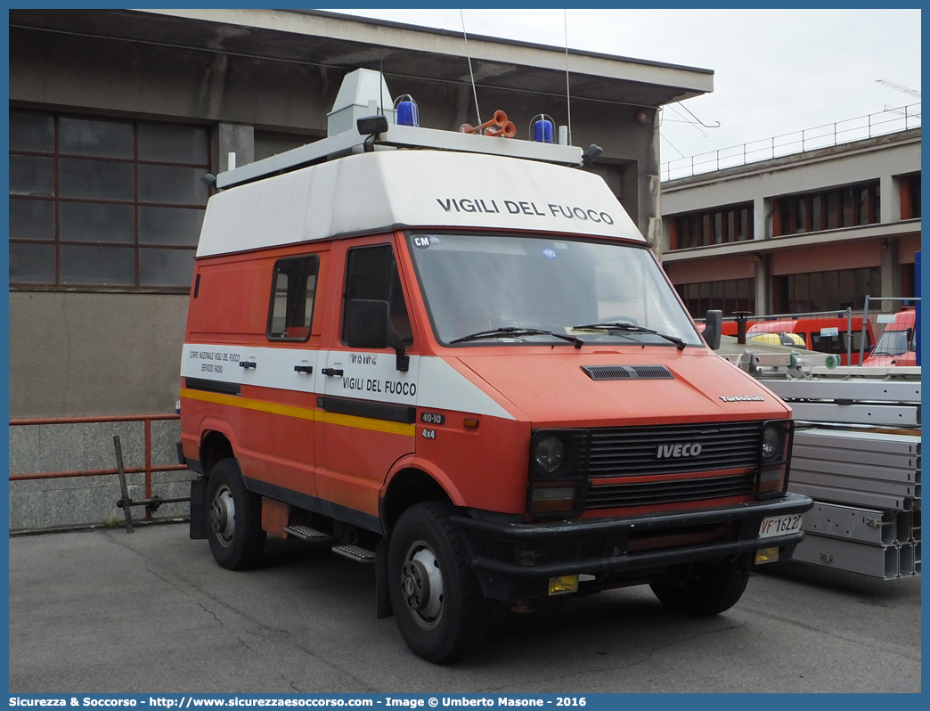 VF 16227
Corpo Nazionale Vigili del Fuoco
Nucleo Telecomunicazioni Radio
Iveco Daily 40-10 4x4 I serie
Parole chiave: Corpo;Nazionale;Vigili del Fuoco;Vigili;Fuoco;Iveco;Daily;Telecomunicazioni;Tele Comunicazioni;Radio