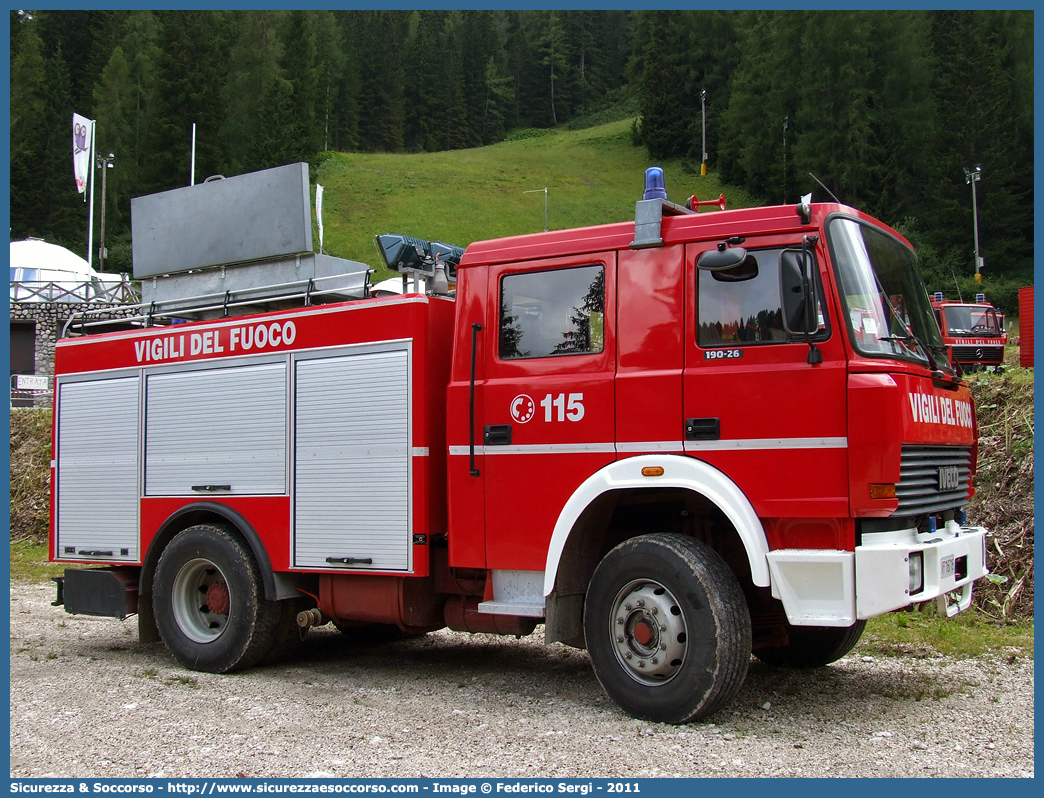 VF 16716
Corpo Nazionale Vigili del Fuoco
Iveco 190-26
Allestitore Baribbi S.p.A.
Parole chiave: VVF;V.V.F.;Corpo;Nazionale;Vigili;del;Fuoco;AutoPompaSerbatoio;APS;A.P.S.;Iveco;190;26;190-26;Baribbi