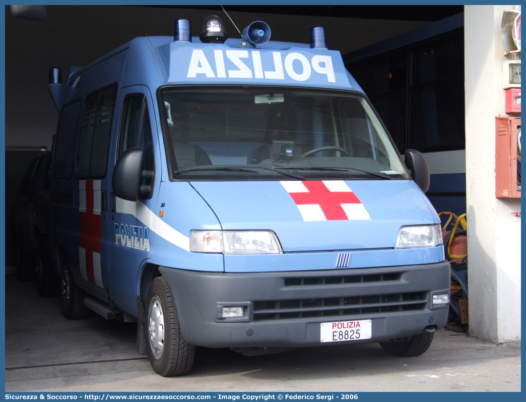 Polizia E8825
Polizia di Stato
Reparto Mobile
Servizio Sanitario
Fiat Ducato II serie
Allestitore Boneschi S.r.l.
Parole chiave: Polizia;Stato;PS;P.S.;Reparto;Mobile;Servizio;Sanitario;Ambulanza;Autoambulanza;Fiat;Ducato;Savio