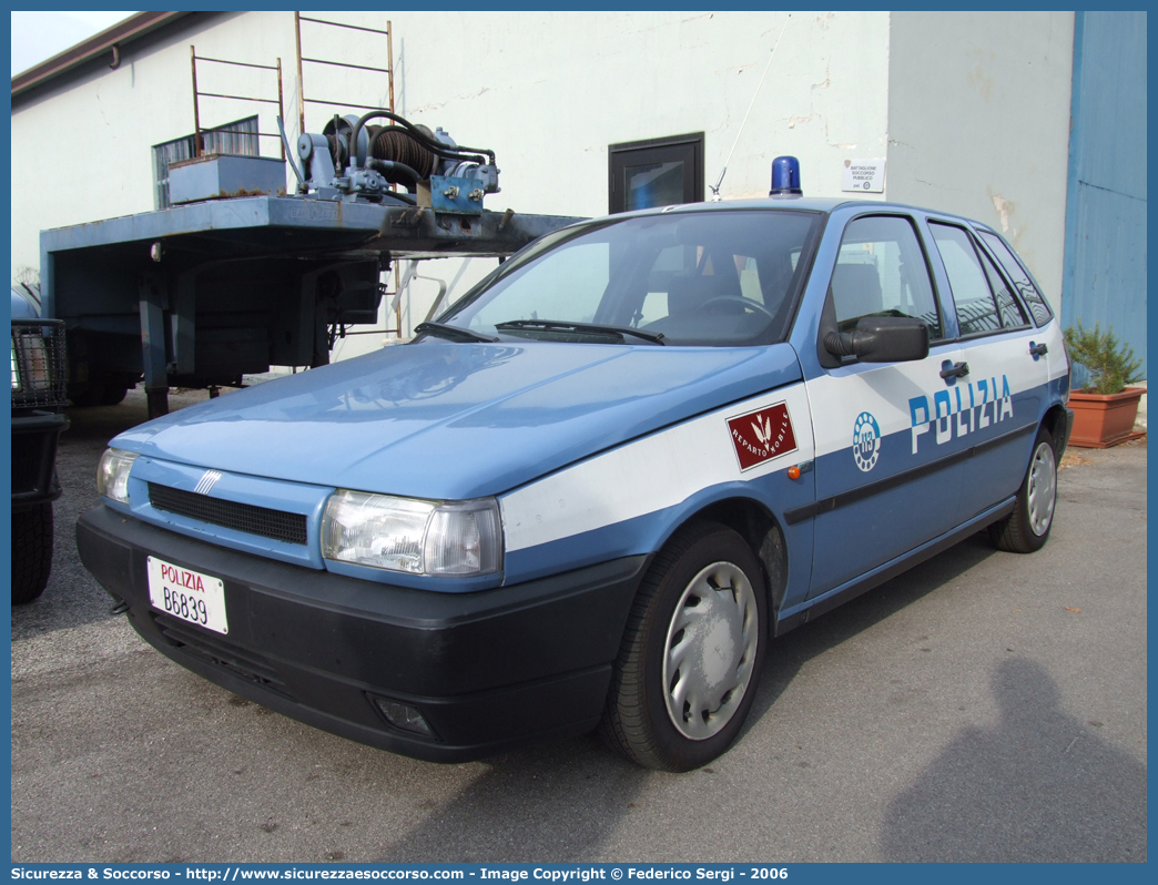 Polizia B6839
Polizia di Stato
Reparto Mobile
Fiat Tipo II serie
Parole chiave: PS;P.S.;Polizia;Polizia di Stato;Reparto Mobile;Fiat;Tipo