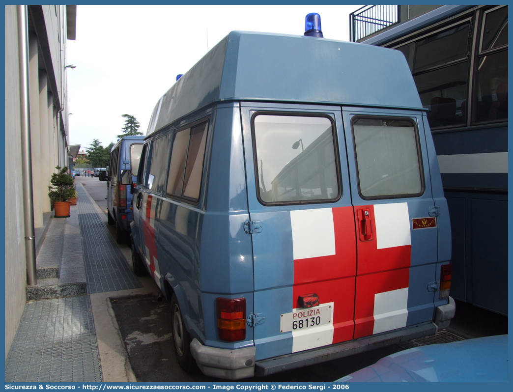 Polizia 68130
Polizia di Stato
Reparto Mobile
Servizio Sanitario
Fiat Ducato I serie
Parole chiave: Polizia;Stato;PS;P.S.;Reparto;Mobile;Servizio;Sanitario;Ambulanza;Autoambulanza;Fiat;Ducato