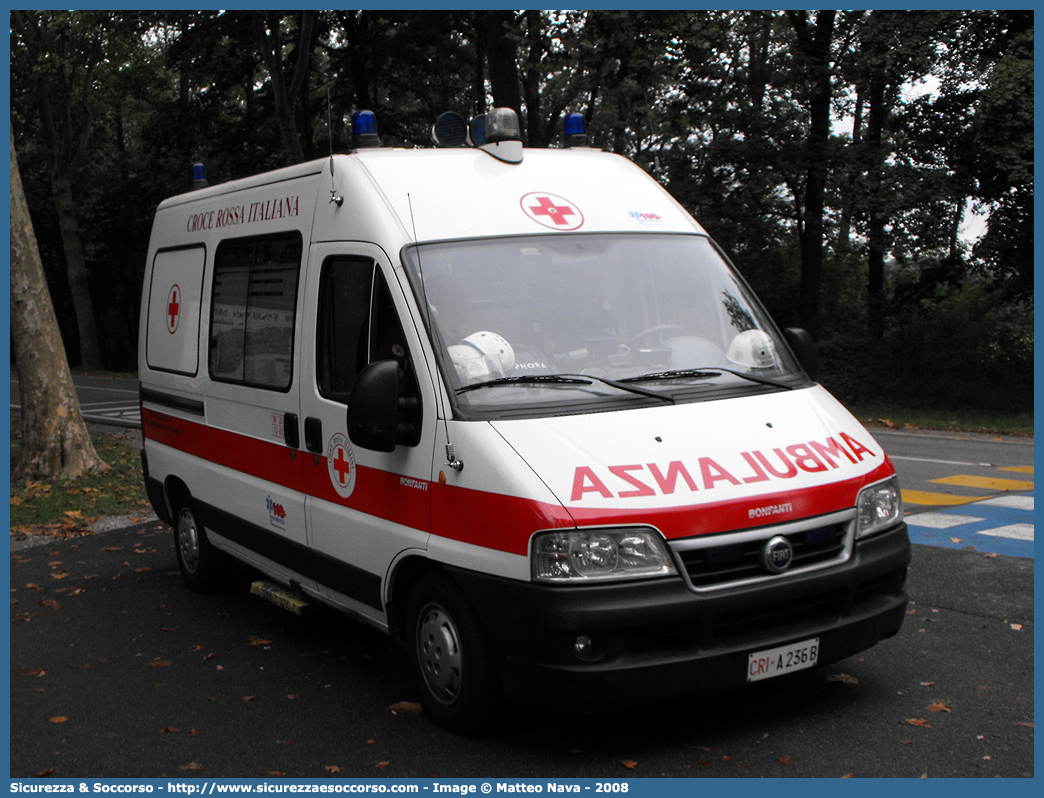 CRI A236B
Croce Rossa Italiana
Fiat Ducato II serie restyling
Allestitore Bonfanti S.a.s.
Parole chiave: Croce;Rossa;Italiana;CRI;C.R.I.;Ambulanza;Fiat;Ducato;Bonfanti