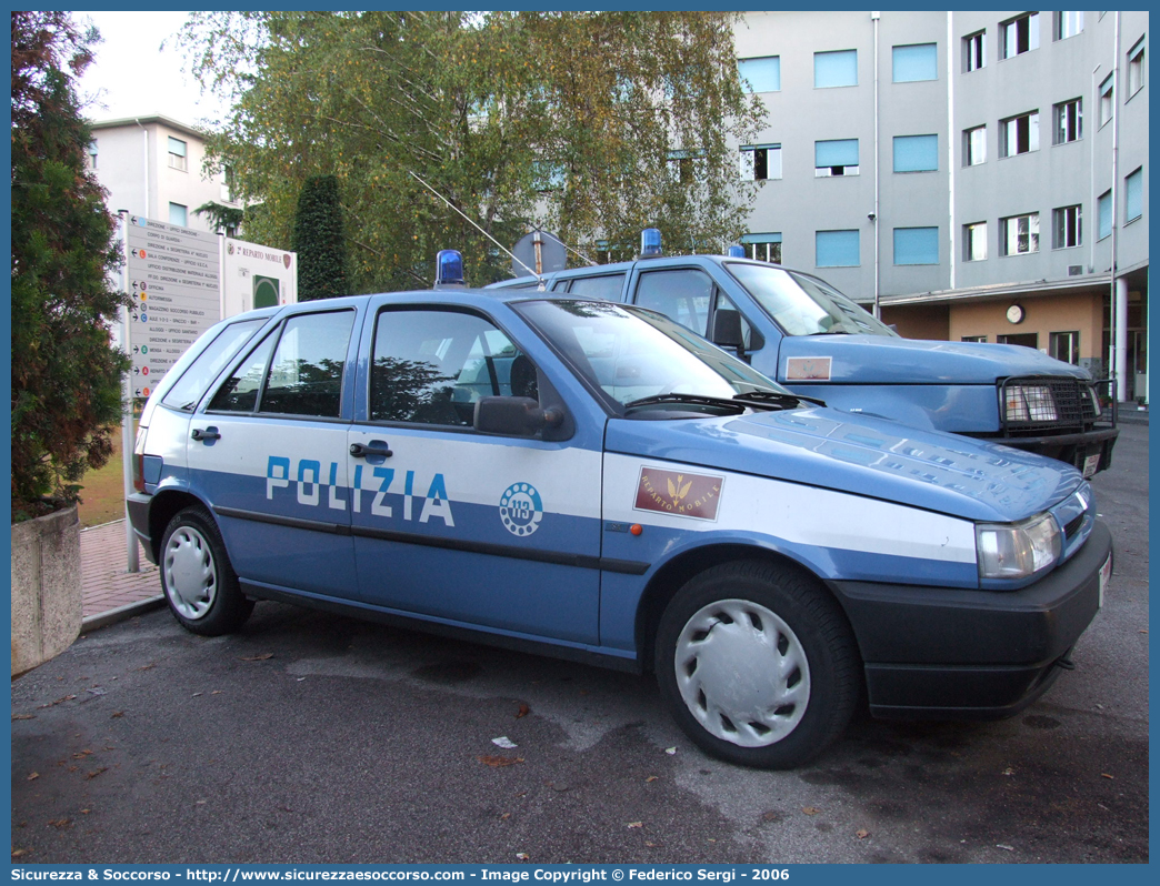 Polizia B6839
Polizia di Stato
Reparto Mobile
Fiat Tipo II serie
Parole chiave: PS;P.S.;Polizia;Polizia di Stato;Reparto Mobile;Fiat;Tipo