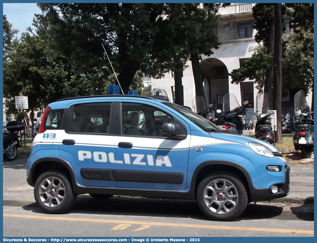 Polizia H9554
Polizia di Stato
Fiat Nuova Panda 4x4 II serie
Allestitore Nuova Carrozzeria Torinese S.r.l.
(II fornitura)
Parole chiave: Polizia di Stato;Polizia;PS;Fiat;Nuova Panda;4x4;4 x 4;NCT;N.C.T.;Nuova Carrozzeria Torinese