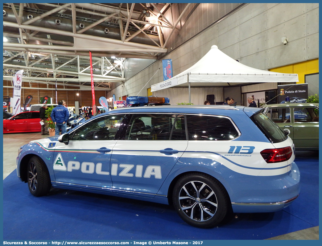 Polizia M2669
Polizia di Stato
Polizia Stradale
Autostrada Torino Ivrea
Valle d'Aosta S.p.A.
Volkswagen Passat Variant VI serie
Parole chiave: Polizia di Stato;Polizia Stradale;A.T.I.V.A.;Autostrada Torino Ivrea Valle d Aosta;Volkswagen;Passat;Variant;SW;S.W.