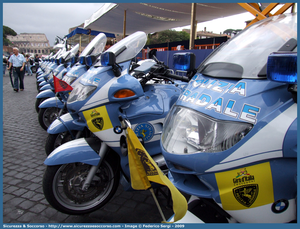 -
Polizia di Stato
Polizia Stradale
Bmw R850RT II serie
Parole chiave: Polizia di Stato;Polizia;PS;Polizia Stradale;BMW;R850;RT