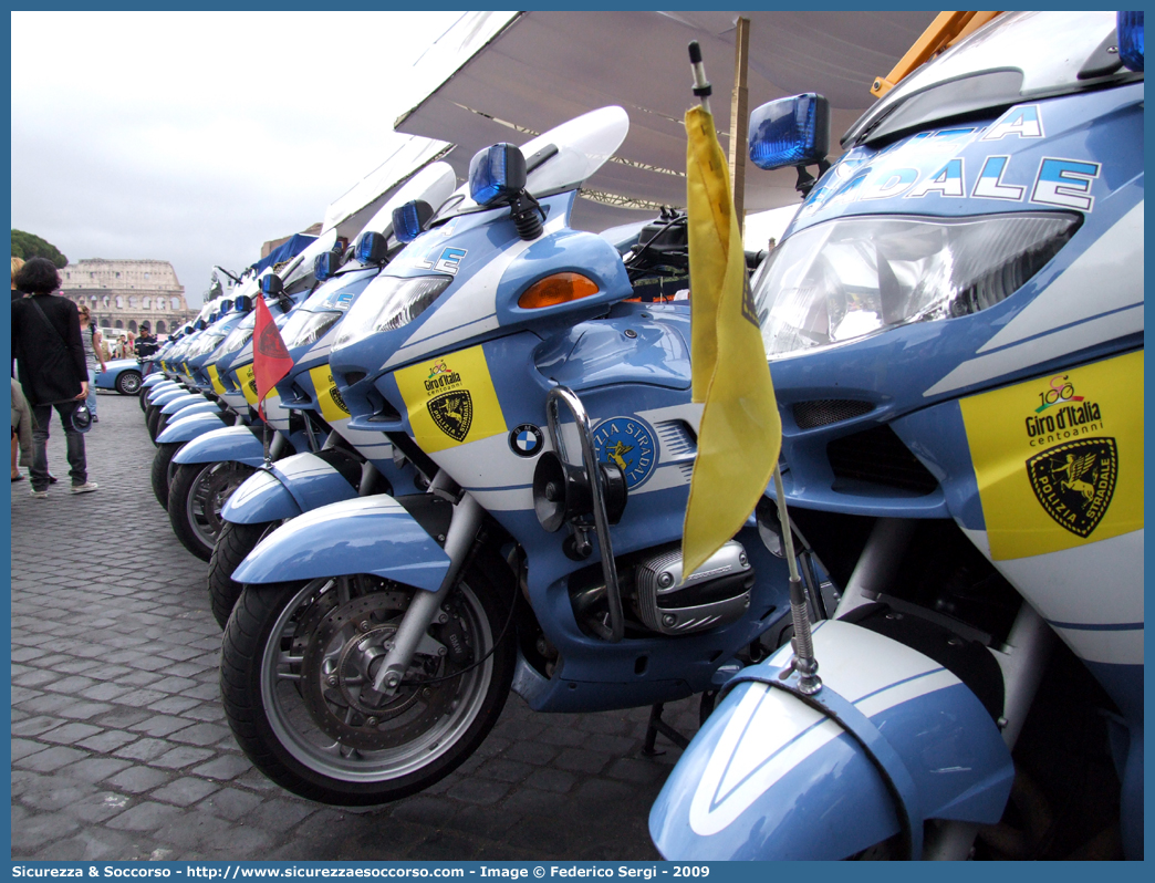 -
Polizia di Stato
Polizia Stradale
Bmw R850RT II serie
Parole chiave: Polizia di Stato;Polizia;PS;Polizia Stradale;BMW;R850;RT