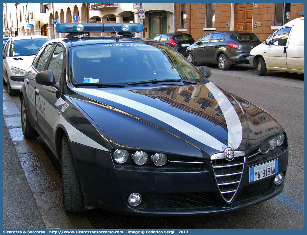 Polizia Locale YA919AA
Polizia Locale
Comune di Malo
Alfa Romeo 159 Sportwagon
Allestitore Ciabilli S.r.l.
Parole chiave: Polizia;Locale;Municipale;Malo;Alfa Romeo;159;Sportwagon;SW;S.W.;Ciabilli;YA919AA;YA 919 AA