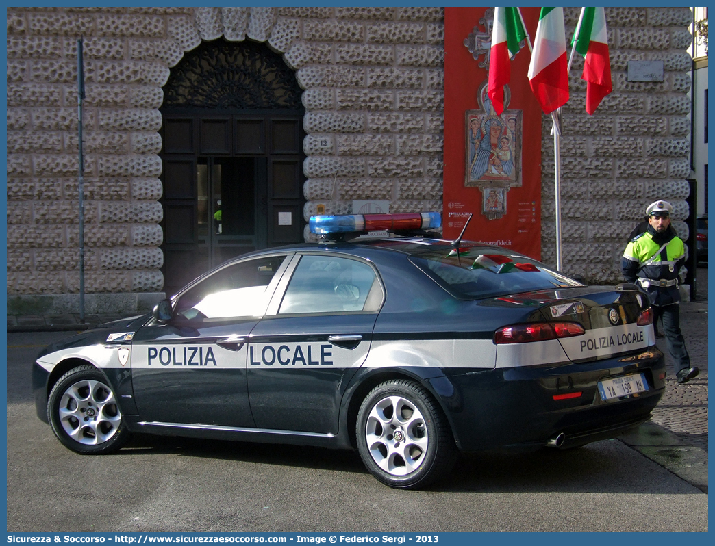 Polizia Locale YA199AH
Polizia Locale
Comune di Vicenza
Alfa Romeo 159
Parole chiave: Polizia;Locale;Municipale;Vicenza;Alfa Romeo;159;YA199AH;YA 199 AH