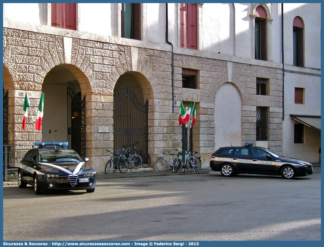 Polizia Locale YA066AH
Polizia Locale
Comune di Vicenza
Alfa Romeo 159 Sportwagon
Allestitore Ciabilli S.r.l.
Parole chiave: Polizia;Locale;Municipale;Vicenza;Alfa Romeo;159;Sportwagon;SW;S.W.;Ciabilli;YA066AH;YA 066 AH