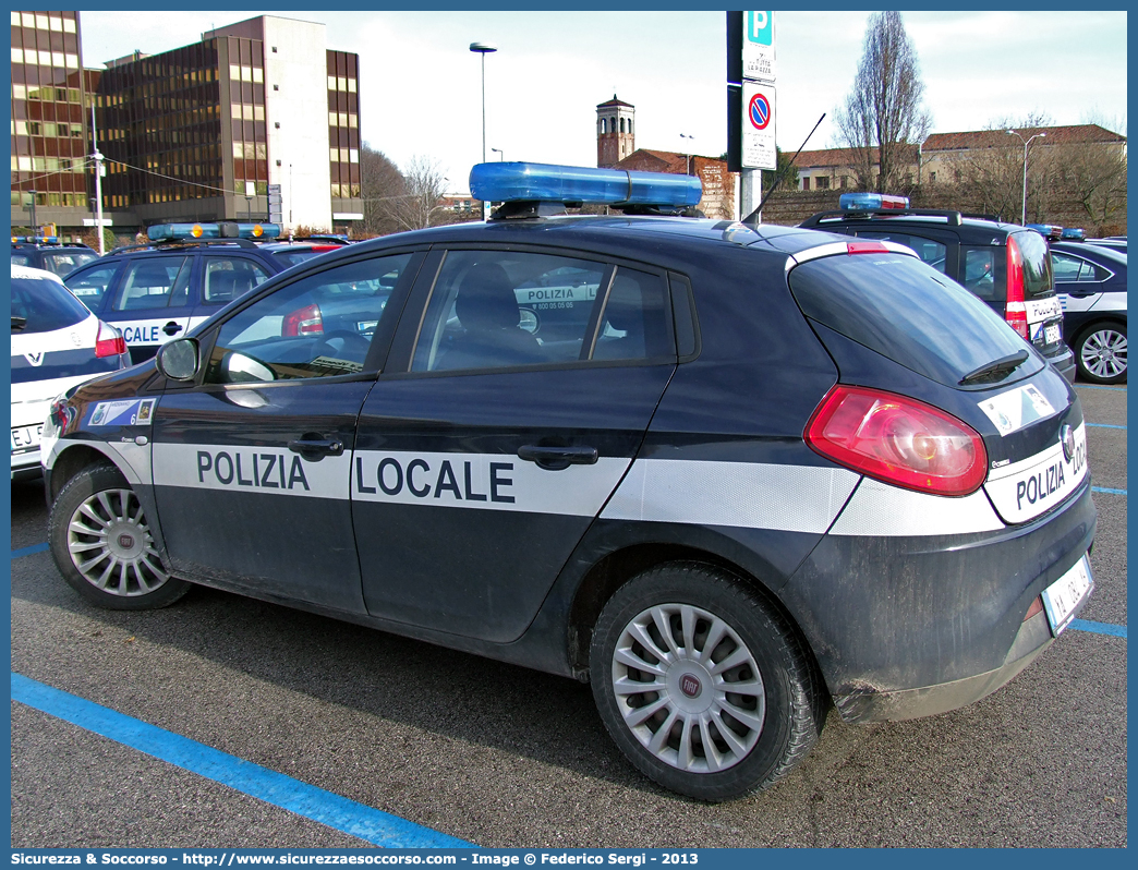 Polizia Locale YA084AH
Polizia Locale
Comune di Arzignano
Fiat Nuova Bravo
Allestitore Ciabilli S.r.l.
Parole chiave: PL;P.L.;PM;P.M.;Polizia;Locale;Municipale;Arzignano;Fiat;Nuova Bravo;Ciabilli