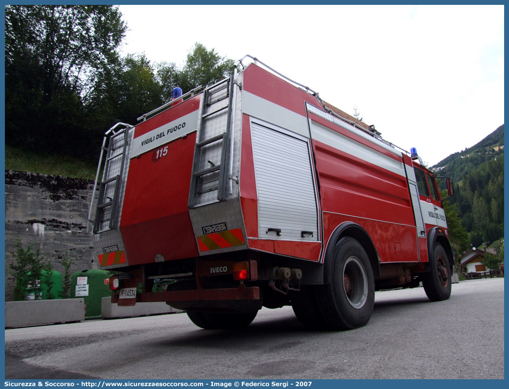 VF 14534
Corpo Nazionale Vigili del Fuoco
Iveco 160NC
Allestitore Baribbi S.p.A.
Parole chiave: VVF;V.V.F.;Corpo;Nazionale;Vigili;del;Fuoco;ABP;A.B.P.;AutoBottePompa;AutoBotte;Fiat;Iveco;160NC;160;NC