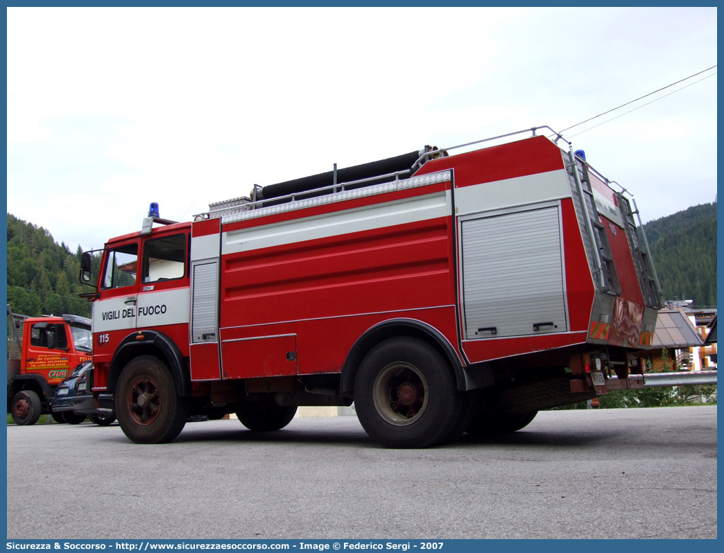 VF 14534
Corpo Nazionale Vigili del Fuoco
Iveco 160NC
Allestitore Baribbi S.p.A.
Parole chiave: VVF;V.V.F.;Corpo;Nazionale;Vigili;del;Fuoco;ABP;A.B.P.;AutoBottePompa;AutoBotte;Fiat;Iveco;160NC;160;NC