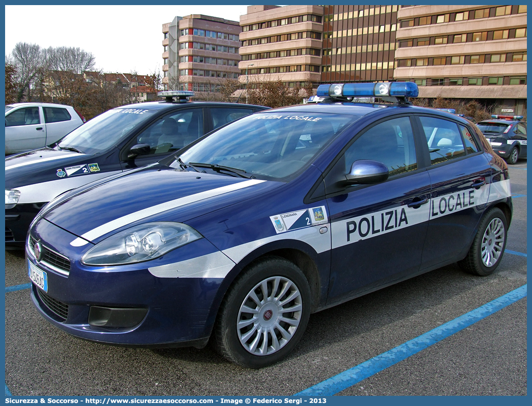 Polizia Locale YA546AG
Polizia Locale
Comune di Lendinara
Fiat Nuova Bravo
Parole chiave: PL;P.L.;PM;P.M.;Polizia;Locale;Municipale;Lendinara;Fiat;Nuova;Bravo;YA546AG;YA 546 AG