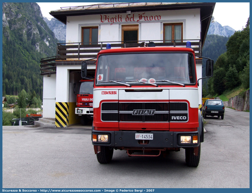 VF 14534
Corpo Nazionale Vigili del Fuoco
Iveco 160NC
Allestitore Baribbi S.p.A.
Parole chiave: VVF;V.V.F.;Corpo;Nazionale;Vigili;del;Fuoco;ABP;A.B.P.;AutoBottePompa;AutoBotte;Fiat;Iveco;160NC;160;NC