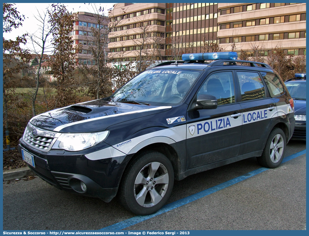 Polizia Locale YA276AD
Polizia Locale
Comune di Vittorio Veneto
Subaru Forester V serie
Allestitore Bertazzoni S.r.l.
Parole chiave: PL;P.L.;PM;P.M.;Polizia;Locale;Municipale;Vittorio;Veneto;Subaru;Forester;Bertazzoni;YA276AD;YA 276 AD