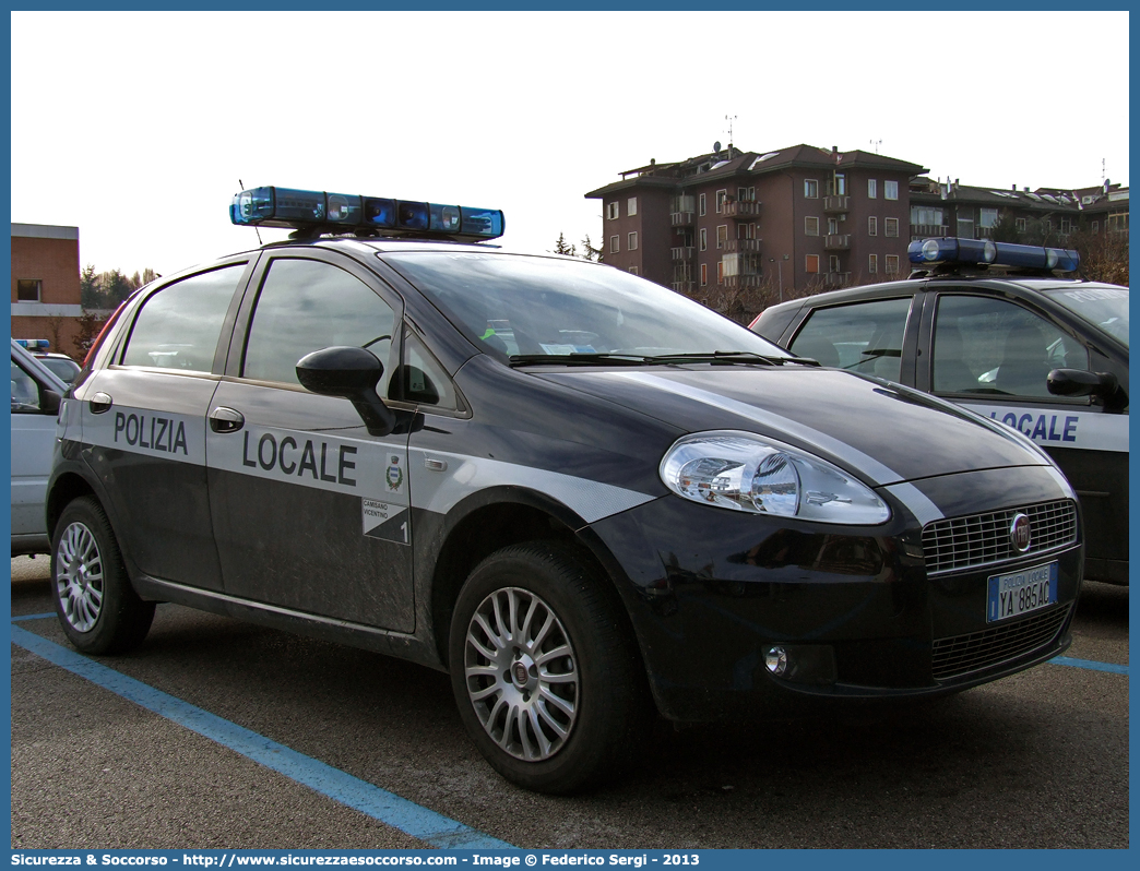 Polizia Locale YA885AC
Polizia Locale
Comune di Camisano Vicentino
Fiat Grande Punto
Allestitore Maritan S.r.l.
Parole chiave: Polizia;Locale;Municipale;Camisano Vicentino;Fiat;Grande Punto;Maritan Alberto;YA885AC;YA 885 AC