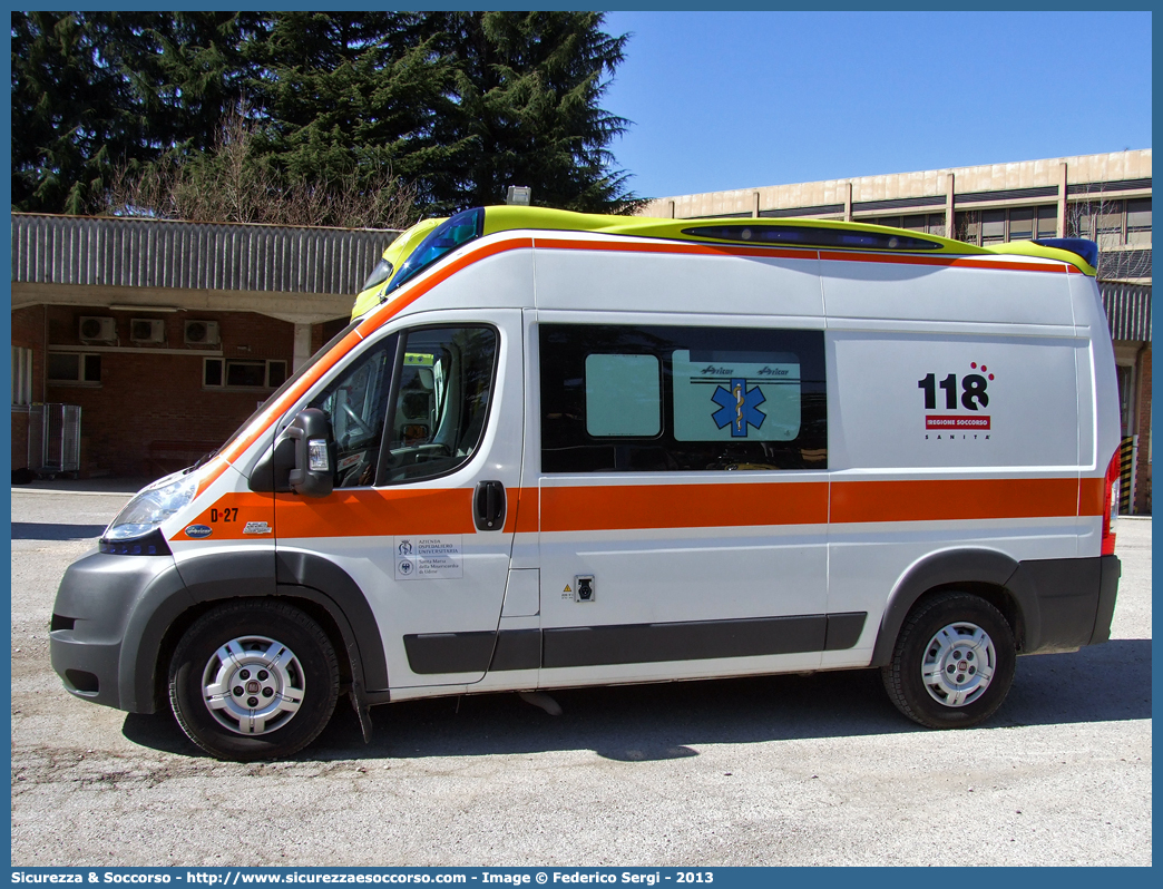 D27
118 Udine
Fiat Ducato III serie
Allestitore Aricar S.p.A.
Parole chiave: 118;Udine;Azienda;Ospedaliero;Ospedaliera;Universitaria;Santa;Maria;Misericordia;Ambulanza;Autoambulanza;Fiat;Ducato;X250;X 250;Aricar;D27;D 27;D.27