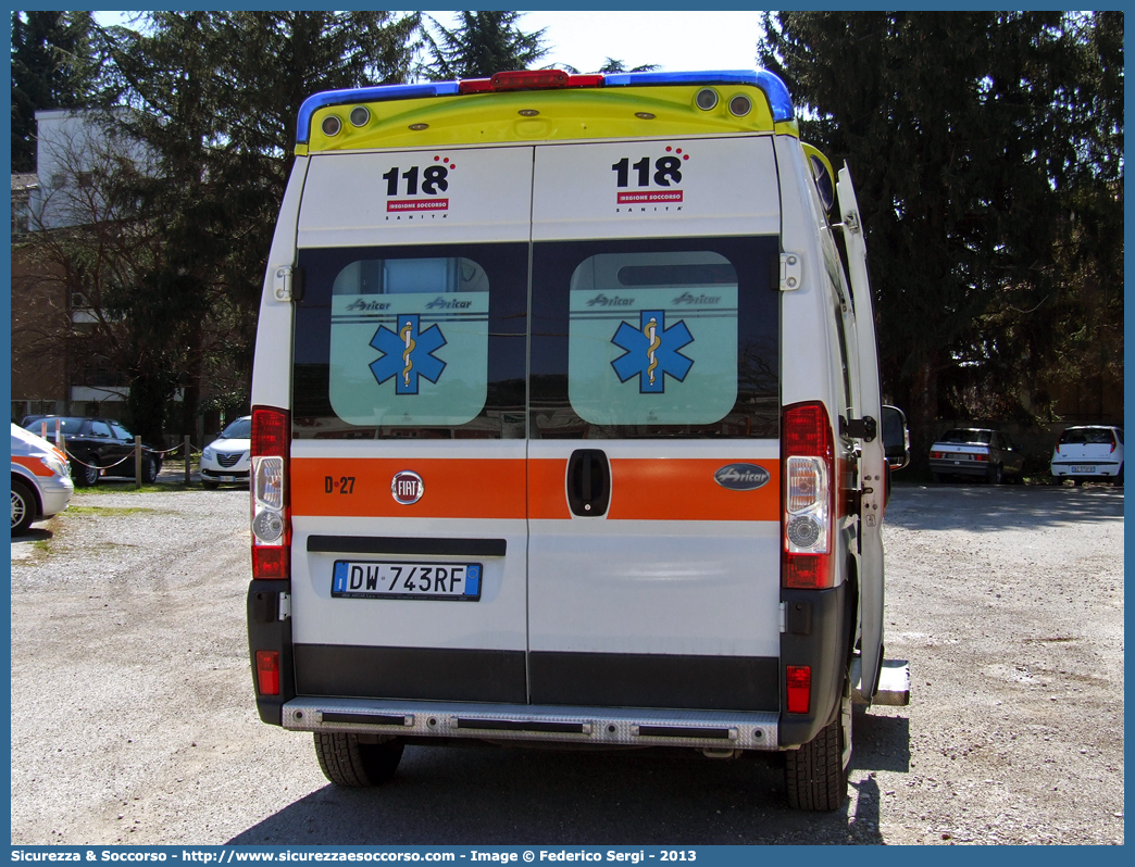 D27
118 Udine
Fiat Ducato III serie
Allestitore Aricar S.p.A.
Parole chiave: 118;Udine;Azienda;Ospedaliero;Ospedaliera;Universitaria;Santa;Maria;Misericordia;Ambulanza;Autoambulanza;Fiat;Ducato;X250;X 250;Aricar;D27;D 27;D.27