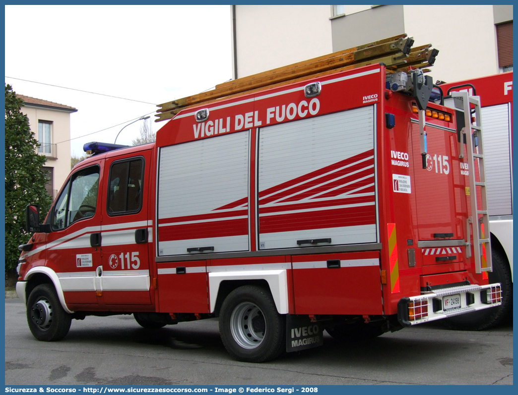 VF 24198
Corpo Nazionale Vigili del Fuoco
Iveco Daily 65C17 III serie
Allestitore Iveco Magirus
Parole chiave: Corpo;Nazionale;Vigili del Fuoco;Vigili;Fuoco;Polisoccorso;Iveco;Daily;65C17;65 C 17;65C 17;65 C17;Magirus