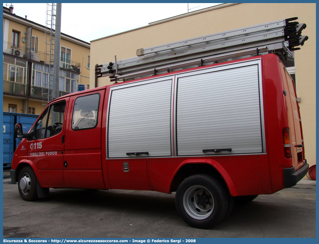 VF 19812
Corpo Nazionale Vigili del Fuoco
Ford Transit II serie II resyling
Allestitore BAI S.r.l.
Parole chiave: Corpo;Nazionale;Vigili del Fuoco;Vigili;Fuoco;Ford;Transit;BAI;B.A.I.;Polisoccorso