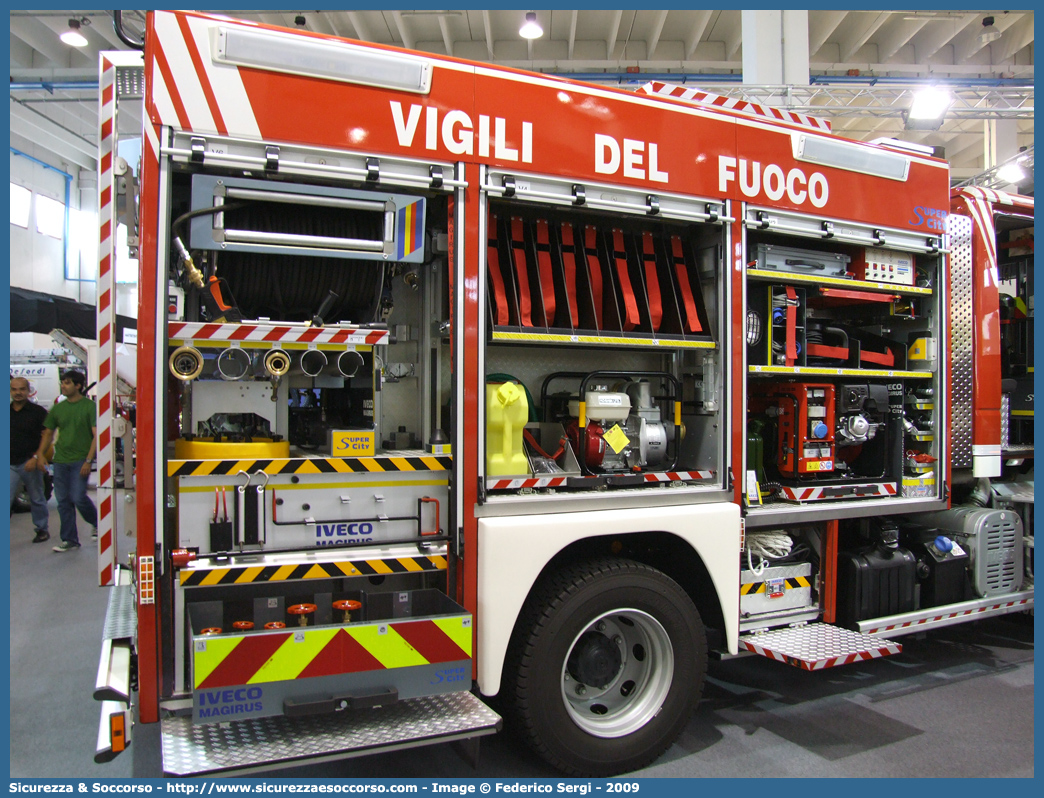 -
Corpo Nazionale Vigili del Fuoco
Iveco Magirus EuroCargo
130E25 II serie "SuperCity"
Parole chiave: VVF;V.V.F.;Corpo;Nazionale;Vigili;del;Fuoco;AutoPompaSerbatoio;APS;A.P.S.;Iveco;Magirus;EuroCargo;SuperCity;130E25