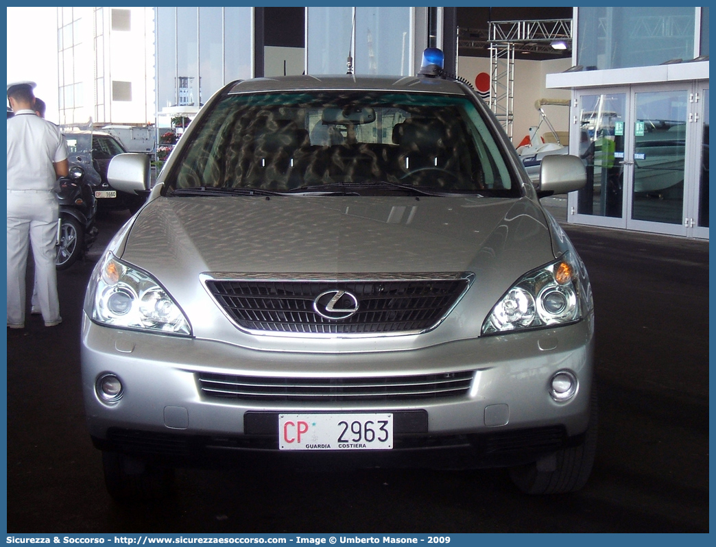 CP 2963
Corpo delle Capitanerie di Porto
Guardia Costiera
Lexus RX 400h
Parole chiave: CP;C.P.;GC;G.C.;Capitaneria;Capitanerie;di;Porto;Guardia;Costiera;Lexus;RX400h;RX 400h