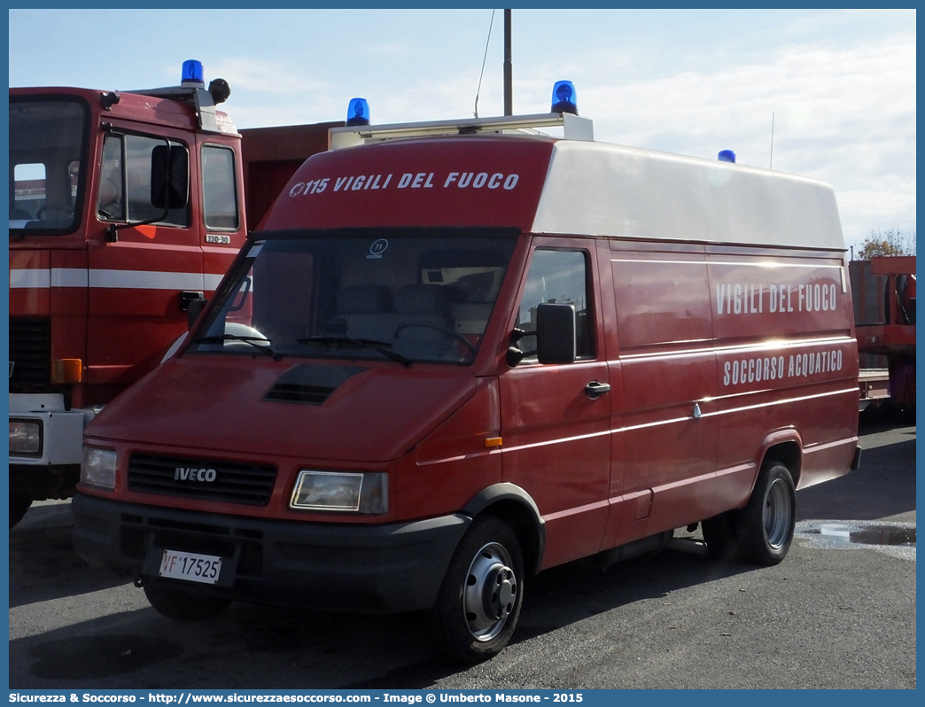 VF 17525
Corpo Nazionale Vigili del Fuoco
Nucleo Soccorso Subacqueo e Acquatico
Iveco Daily 35-10 II serie
Parole chiave: Corpo;Nazionale;Vigili del Fuoco;Vigili;Fuoco;Iveco;Daily;35-10;NSSA;N.S.S.A.;Soccorso;Subacqueo;Acquatico;Sommozzatori;Subacquei