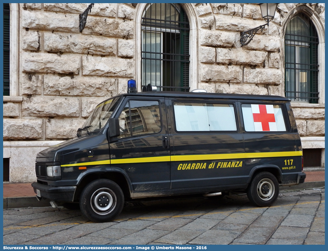 GdiF 668AH
Guardia di Finanza
Servizio Sanitario
Fiat Ducato I serie restyling
(variante)
Parole chiave: GdiF;G.D.F.;GDF;Guardia di Finanza;Ambulanza;Fiat;Ducato I serie restyling;668AH