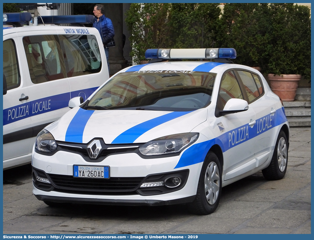 Polizia Locale YA260AC
Polizia Locale
Comune di Savona
Renault Megane V serie
Allestitore Focaccia Group S.r.l.
Parole chiave: Polizia;Municipale;Locale;Savona;Renault;Megane;Focaccia;YA260AC;YA 260 AC