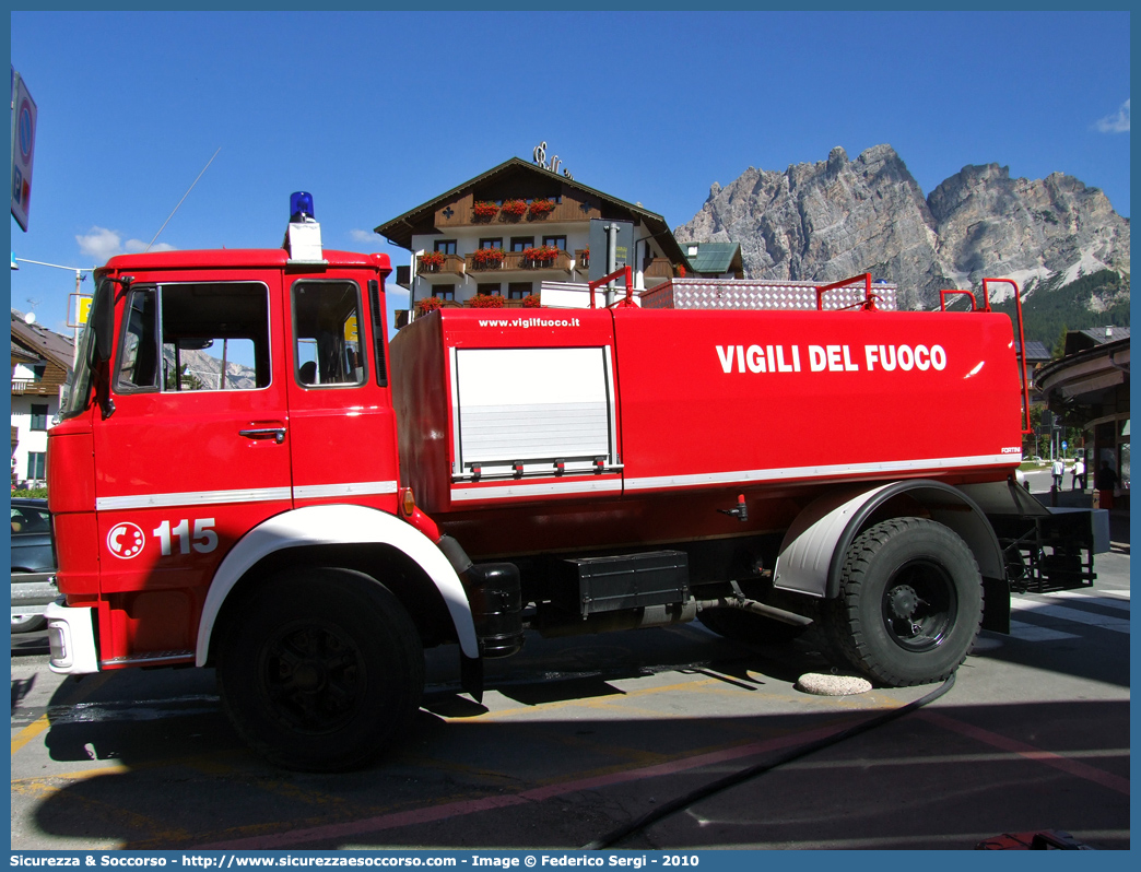 VF 10869
Corpo Nazionale Vigili del Fuoco
OM 155
Allestitori Baribbi S.p.A.
Ricondizionato Fortini S.r.l.
Parole chiave: Corpo;Nazionale;Vigili del Fuoco;Vigili;Fuoco;ABP;A.B.P.;AutoBottePompa;AutoBotte;OM;155;Baribbi;Fortini