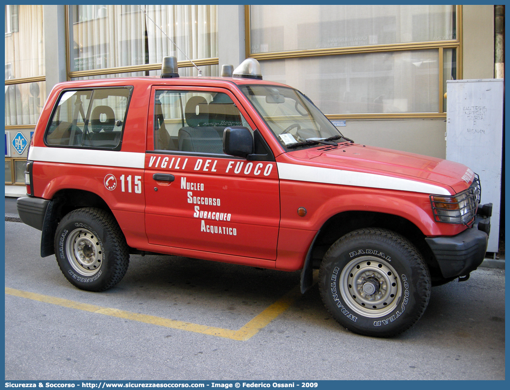 VF 20150
Corpo Nazionale Vigili del Fuoco
Nucleo Soccorso Subacqueo e Acquatico
Mitsubishi Pajero SWB II serie
Parole chiave: Corpo;Nazionale;Vigili del Fuoco;Vigili;Fuoco;Mitsubishi;Pajero;SWB;NSSA;N.S.S.A.;Soccorso;Subacqueo;Acquatico;Sommozzatori;Subacquei