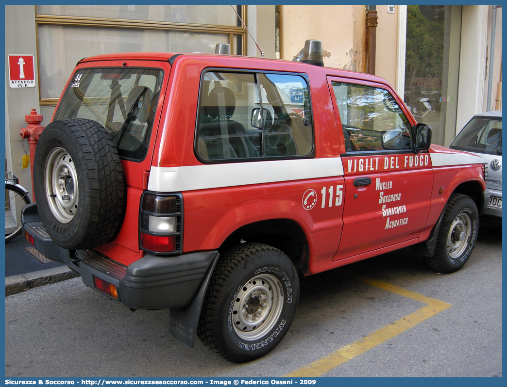 VF 20150
Corpo Nazionale Vigili del Fuoco
Nucleo Soccorso Subacqueo e Acquatico
Mitsubishi Pajero SWB II serie
Parole chiave: Corpo;Nazionale;Vigili del Fuoco;Vigili;Fuoco;Mitsubishi;Pajero;SWB;NSSA;N.S.S.A.;Soccorso;Subacqueo;Acquatico;Sommozzatori;Subacquei