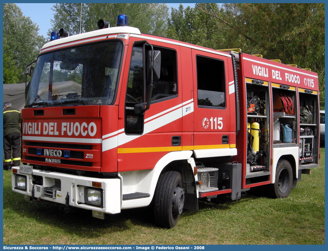 VF 21277
Corpo Nazionale Vigili del Fuoco
Iveco Magirus City2000
100E21 I serie
Parole chiave: VVF;V.V.F.;Corpo;Nazionale;Vigili;del;Fuoco;AutoPompaSerbatoio;APS;A.P.S.;Iveco;Magirus;EuroFire;100E21;City2000;City;2000