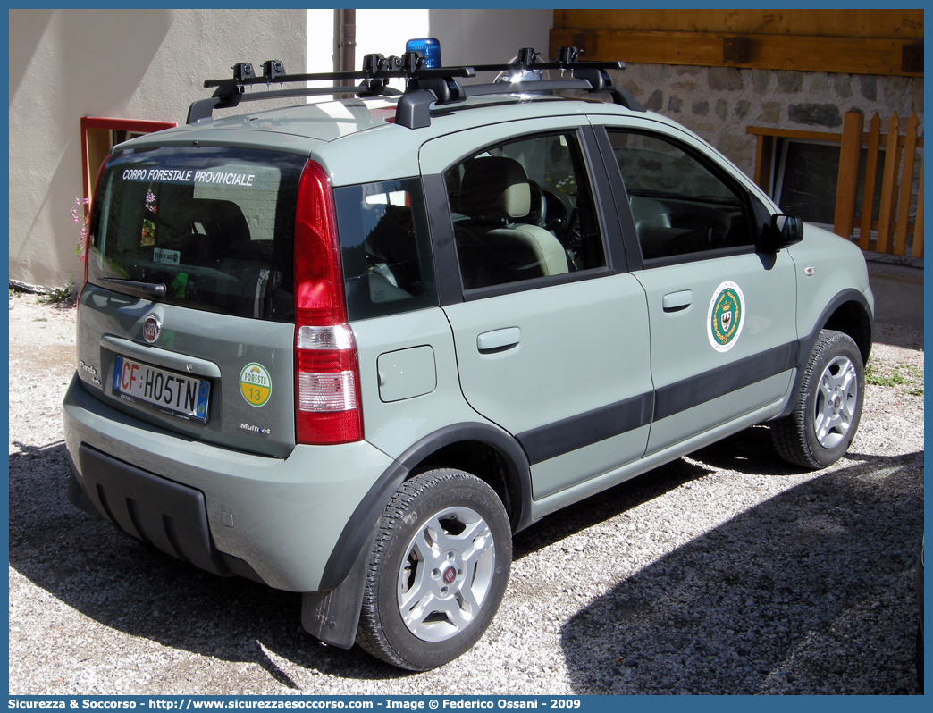 CF H05TN
Corpo Forestale
Provincia Autonoma di Trento
Fiat Nuova Panda 4x4 I serie
Parole chiave: CF;C.F.;TN;Corpo;Forestale;TrentoFiat;Nuova Panda;4x4