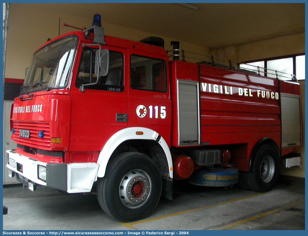 VF 16571
Corpo Nazionale Vigili del Fuoco
Iveco 190-26
Allestitore Baribbi S.p.A.
Parole chiave: Corpo;Nazionale;Vigili del Fuoco;Vigili;Fuoco;ABP;A.B.P.;AutoBottePompa;AutoBotte;Fiat;Iveco;190-26;190 - 26;Baribbi