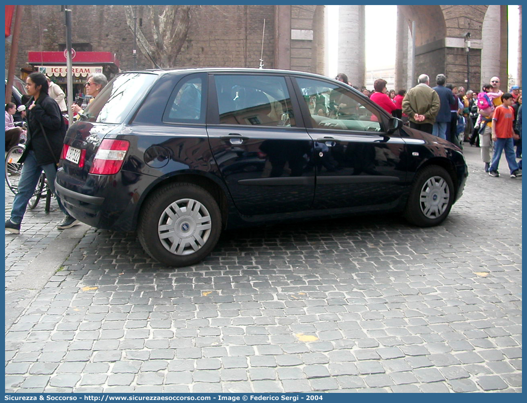 CC BT322
Arma dei Carabinieri
Fiat Stilo I serie
Parole chiave: CC;C.C.;Arma;dei;Carabinieri;Fiat;Stilo