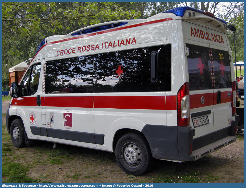 CRI 979AA
Croce Rossa Italiana
Forlì
Fiat Ducato III serie
Allestitore Aricar S.p.A.
Parole chiave: Croce;Rossa;Italiana;CRI;C.R.I.;Ambulanza;Fiat;Ducato;X250;Forlì;Forli;Aricar