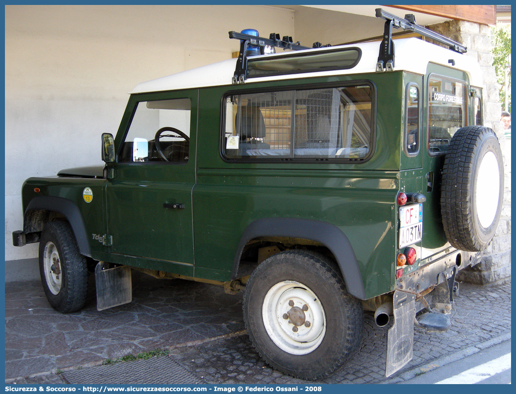 CF A03TN
Corpo Forestale
Provincia Autonoma di Trento
Land Rover Defender 90
Parole chiave: CF;C.F.;TN;Corpo;Forestale;Trento;Trentino;Land;Rover;Defender;90